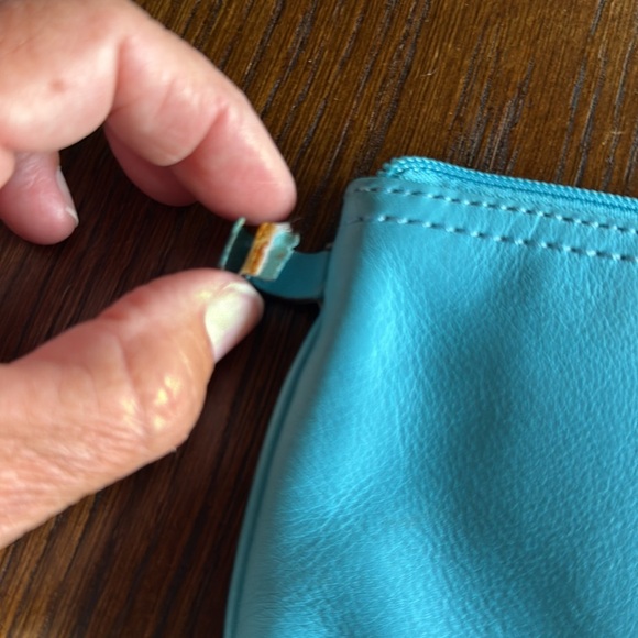 Coach Robins Egg Blue Wristlet/Clutch With Hangtag EUC *Flaw* - Picture 5 of 7